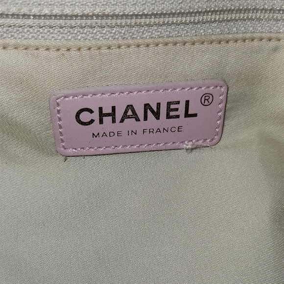 CHANEL Pink Tote Bag With COA - Picture 8 of 11